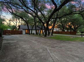 9308 Meadowheath DR, Austin TX 78729