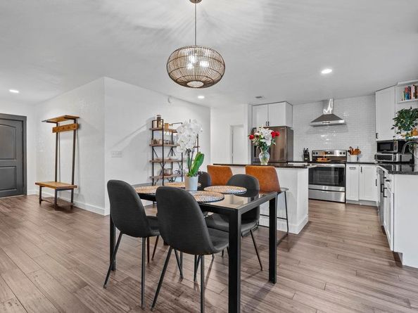 9308 Meadowheath DR, Austin TX 78729