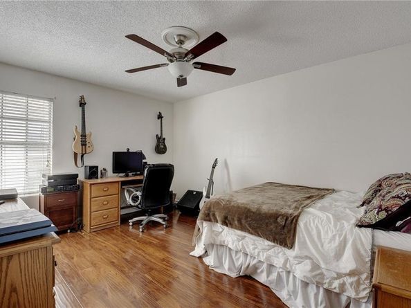 910 Duncan LN 60, Austin TX 78705