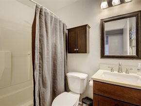 910 Duncan LN 60, Austin TX 78705