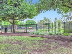 3900 Threadgill ST 16, Austin TX 78723