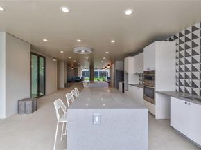 800 Embassy DR 233, Austin TX 78702
