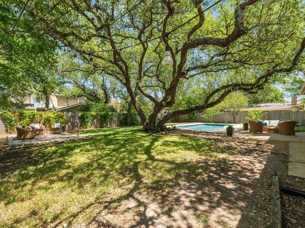 4300 Lostridge DR, Austin TX 78731