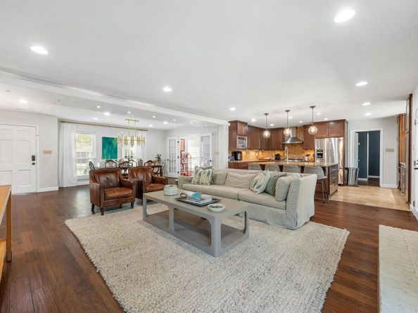 4300 Lostridge DR, Austin TX 78731