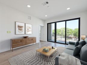 2209 S 1st ST 202, Austin TX 78704