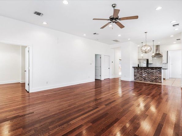4313 Duval ST, Austin TX 78751