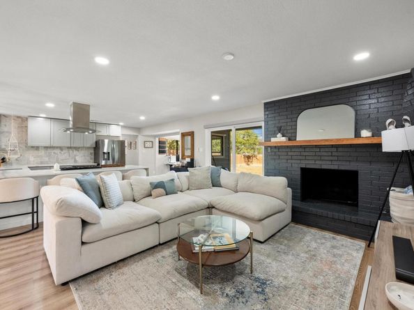 1006 Hollybluff ST, Austin TX 78753