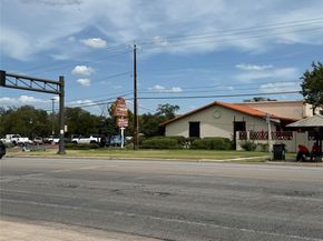 2200 Dickson DR 127, Austin TX 78704