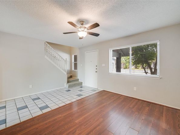 5913 Little Creek TRL, Austin TX 78744