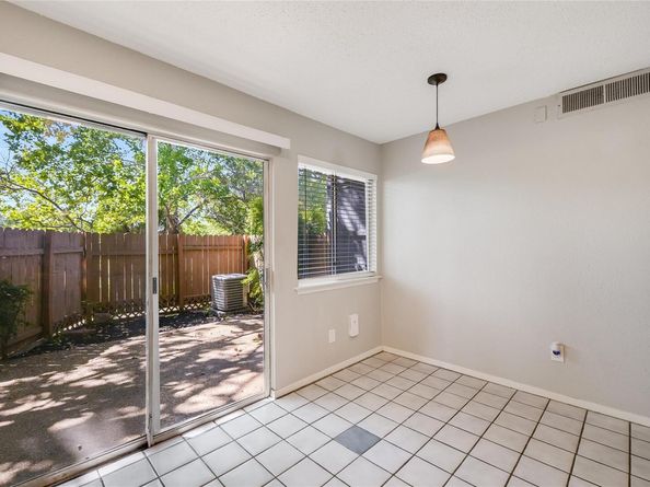 5913 Little Creek TRL, Austin TX 78744