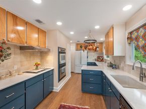 5504 Lands End ST, Austin TX 78734