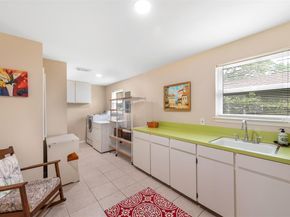 5504 Lands End ST, Austin TX 78734
