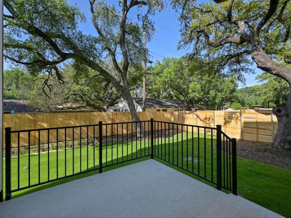 5107 Menchaca RD 9, Austin TX 78745