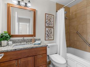 900 Taulbee LN 109, Austin TX 78757