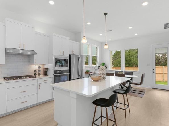 2705 Sage Ranch DR 2, Leander TX 78641