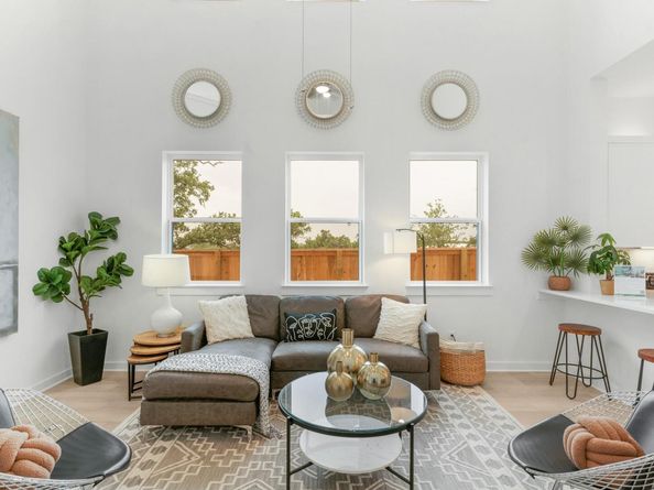 2705 Sage Ranch DR 2, Leander TX 78641