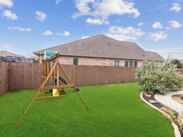 109 Mark WAY, Liberty Hill TX 78642