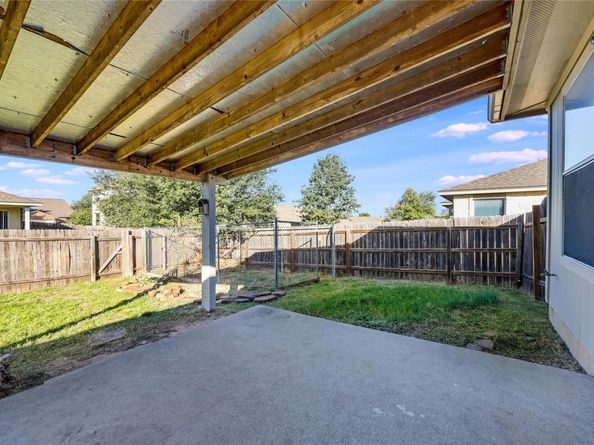 1005 Remington DR, Leander TX 78641