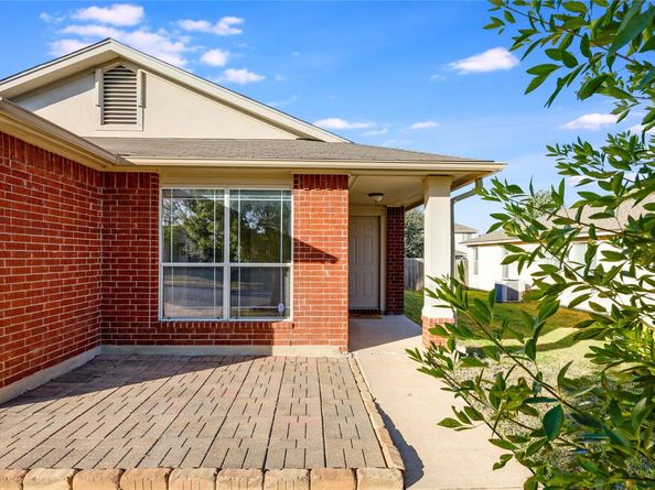 1005 Remington DR, Leander TX 78641