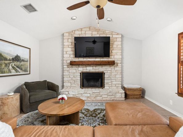 7008 Chinook DR, Austin TX 78736