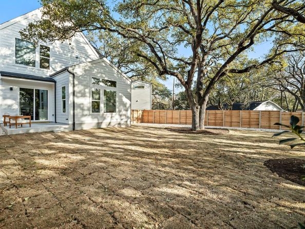 5107 Menchaca RD 11, Austin TX 78745