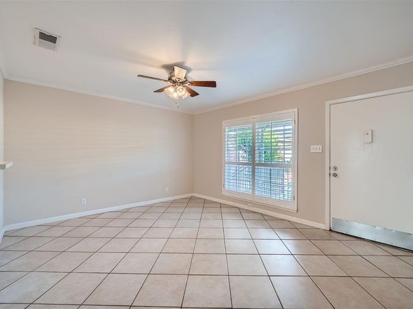 7920 Rockwood LN 203, Austin TX 78757