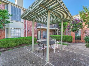 7920 Rockwood LN 203, Austin TX 78757