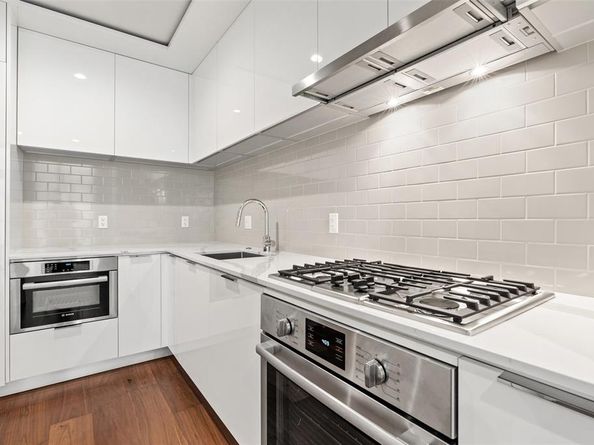44 East Ave 1802, Austin TX 78701