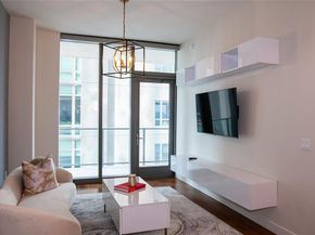44 East Ave 1802, Austin TX 78701