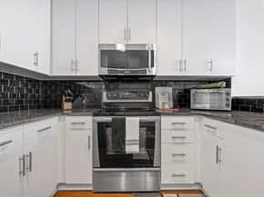 360 Nueces ST 2105, Austin TX 78701