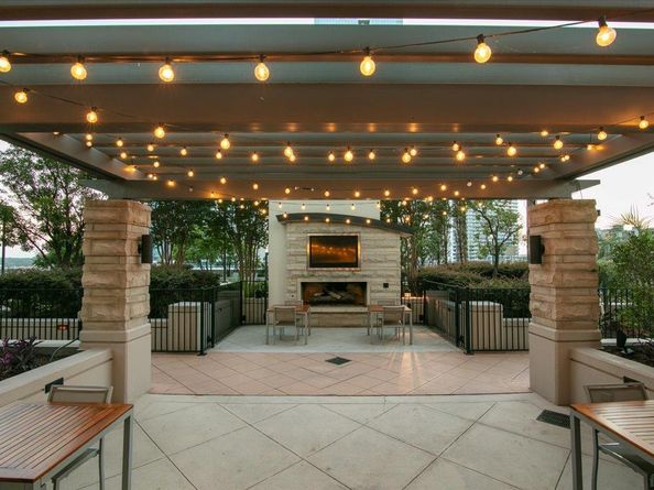 360 Nueces ST 2105, Austin TX 78701