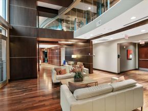 360 Nueces ST 2105, Austin TX 78701