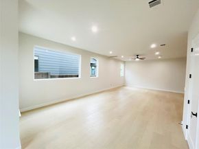 4324 Airport BLVD B, Austin TX 78722