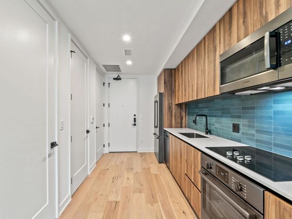 84 East Ave 2108, Austin TX 78701