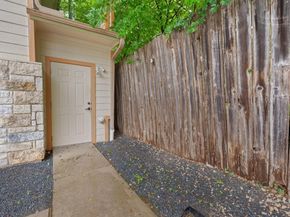 2106 Cullen Ave 206, Austin TX 78757