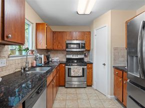609 Wild Briar CV, Cedar Park TX 78613