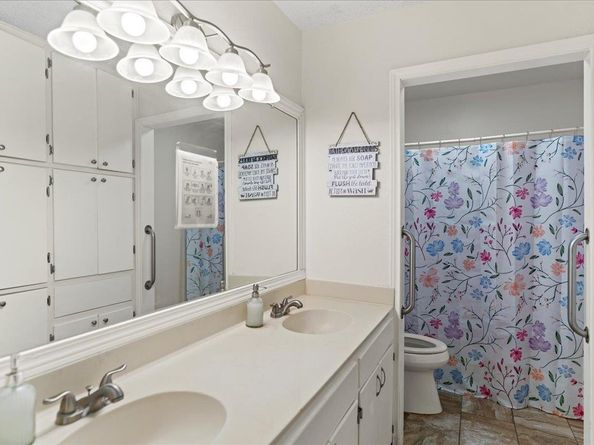 Undisclosed Address #2913513, Round Rock TX 78681