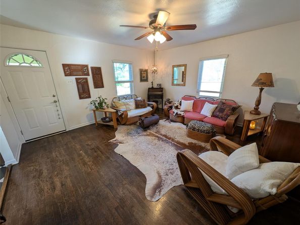 307 Swanee DR, Austin TX 78752