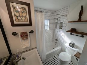 307 Swanee DR, Austin TX 78752