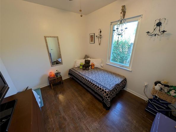 307 Swanee DR, Austin TX 78752