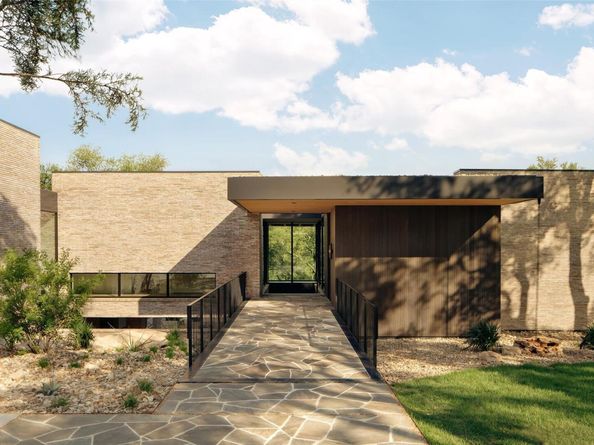 7001 Oak Shores DR, Austin TX 78730