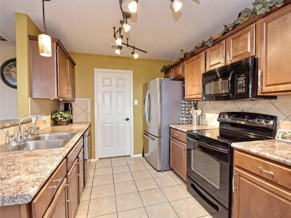 1206 Hensley DR, Leander TX 78641