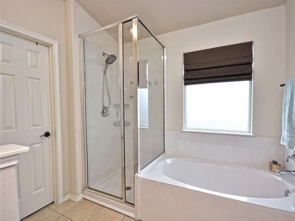 1206 Hensley DR, Leander TX 78641