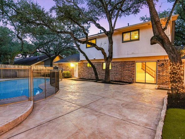 11210 Deadoak LN, Austin TX 78759