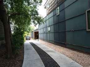 1518 Parker LN B, Austin TX 78741