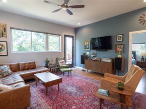 1518 Parker LN B, Austin TX 78741