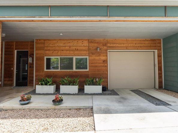 1518 Parker LN B, Austin TX 78741