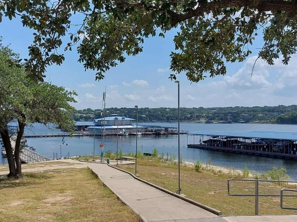 409 Venture BLVD S, Point Venture TX 78645