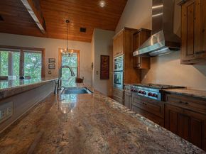 409 Venture BLVD S, Point Venture TX 78645