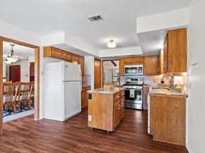 301 Tallwood DR, Georgetown TX 78628